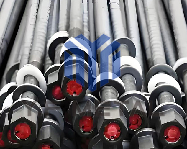 Left-handed threaded steel rock bolt